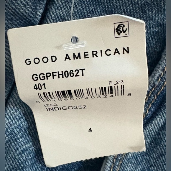 NEW w/TAGS Good American Girlfriend High-Rise Cropped Jean Size 4/27 - Picture 9 of 12